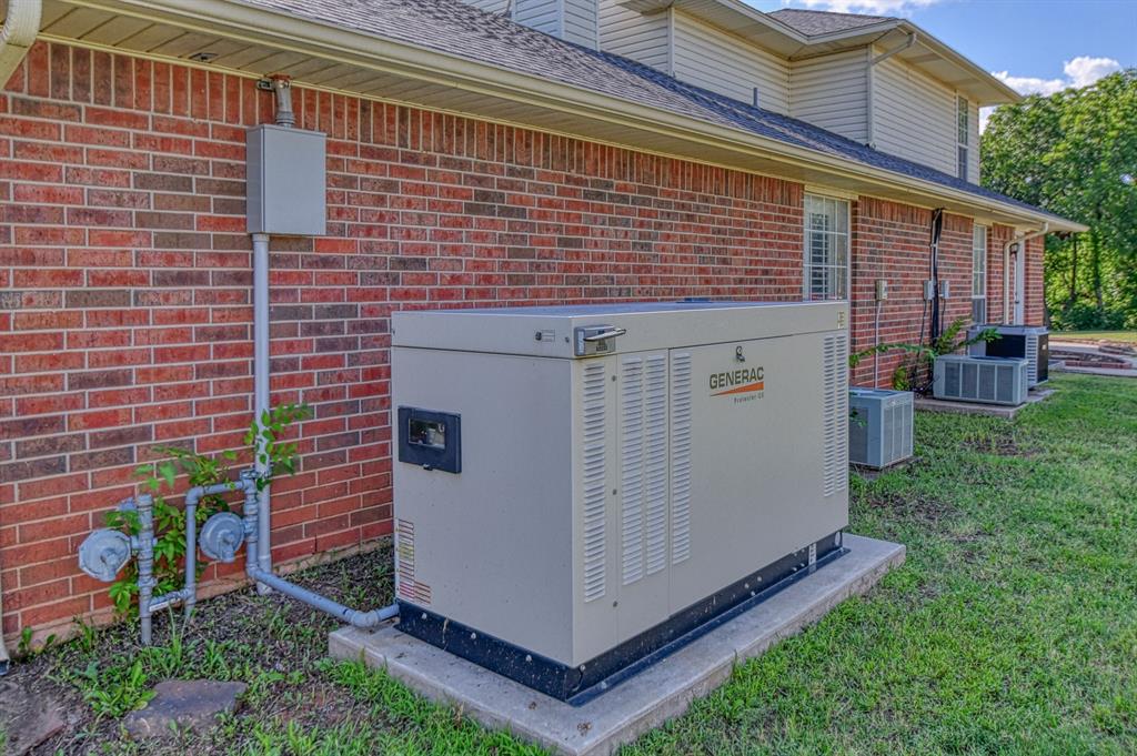 Noble, Oklahoma, 73068, United States, 6 Bedrooms Bedrooms, ,4 BathroomsBathrooms,Residential,For Sale,1978197