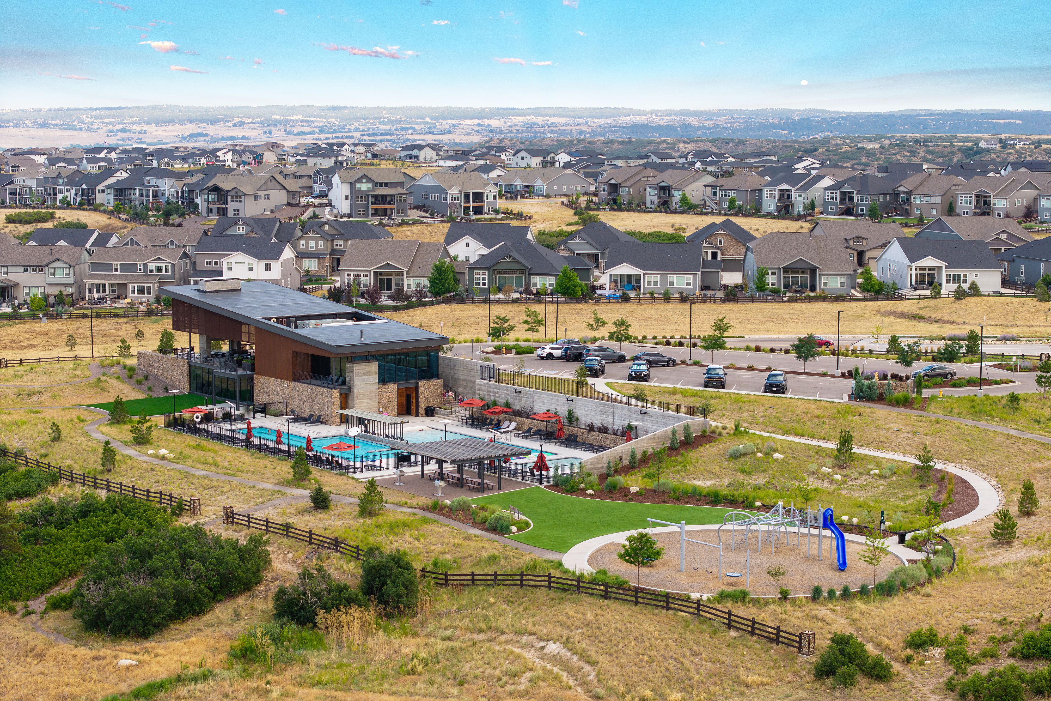  Beautifully Maintained, Fully Fenced Yard and Enjoy Colorado Living - 物件實景