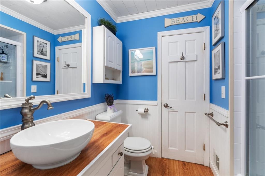 Tiverton, Rhode Island, 02878, United States, 4 Bedrooms Bedrooms, ,3 BathroomsBathrooms,Residential,For Sale,1995441