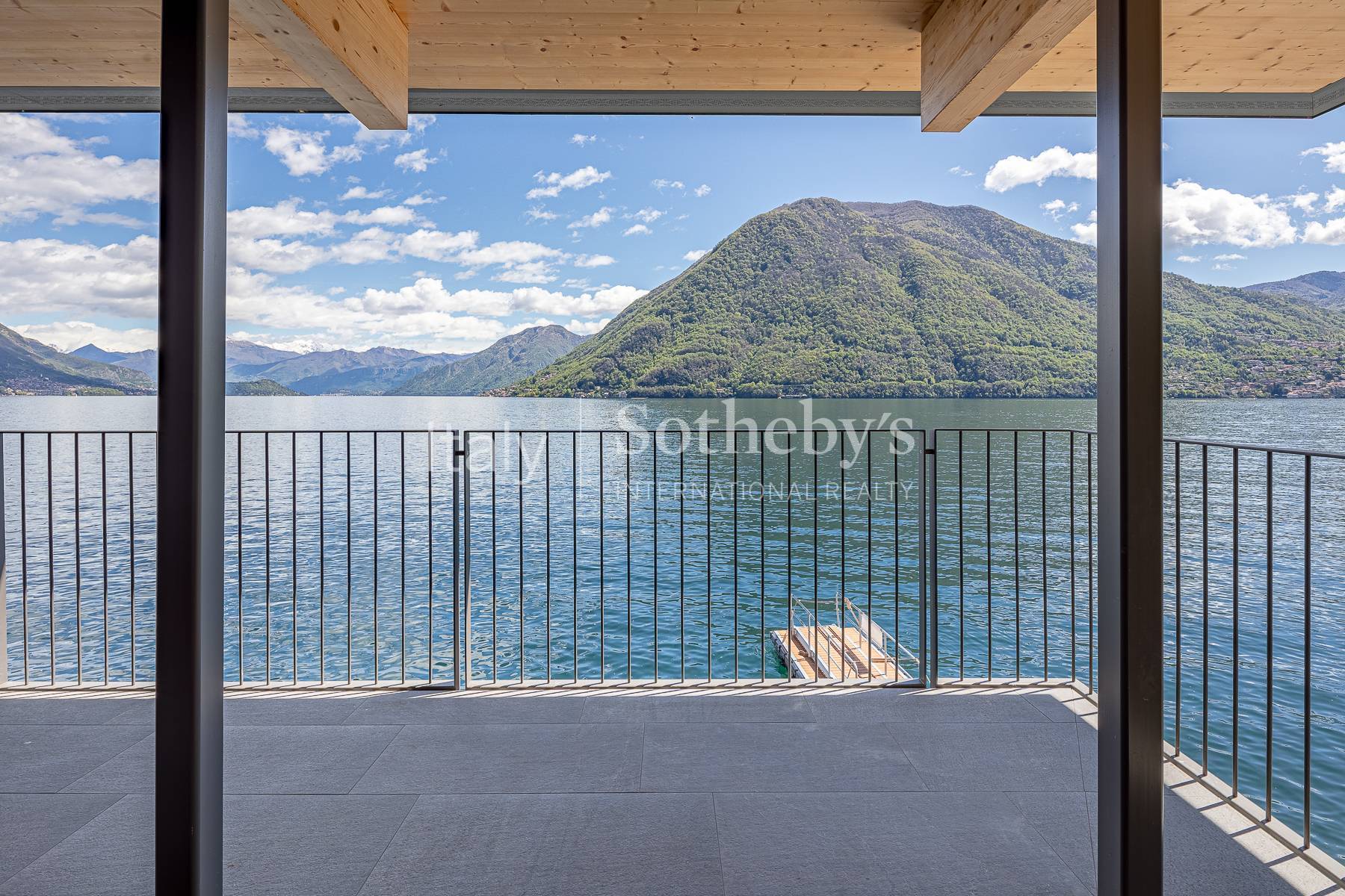  Incredible newly built villa with enchanting lake view - 物件實景