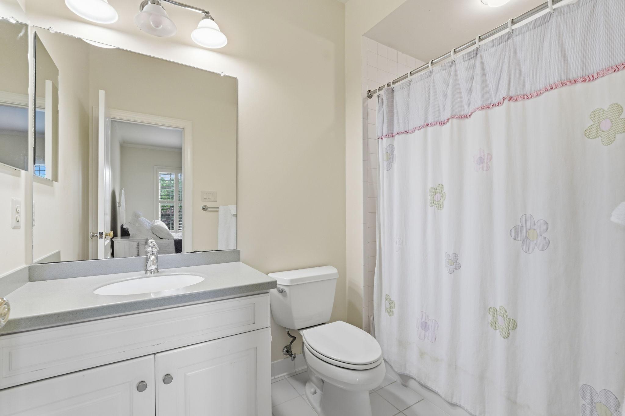  7818 Crownhurst Court, Mclean, VA, 22102 - 物件實景