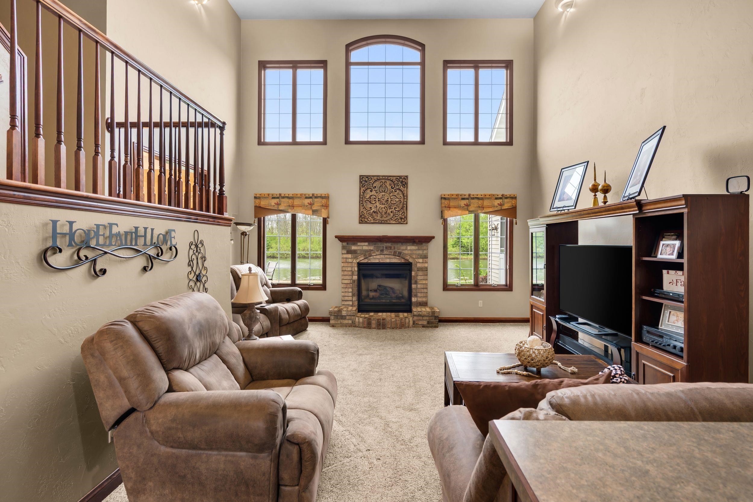 Kaukauna, Wisconsin, 54130-3934, United States, 4 Bedrooms Bedrooms, ,4 BathroomsBathrooms,Residential,For Sale,2034121
