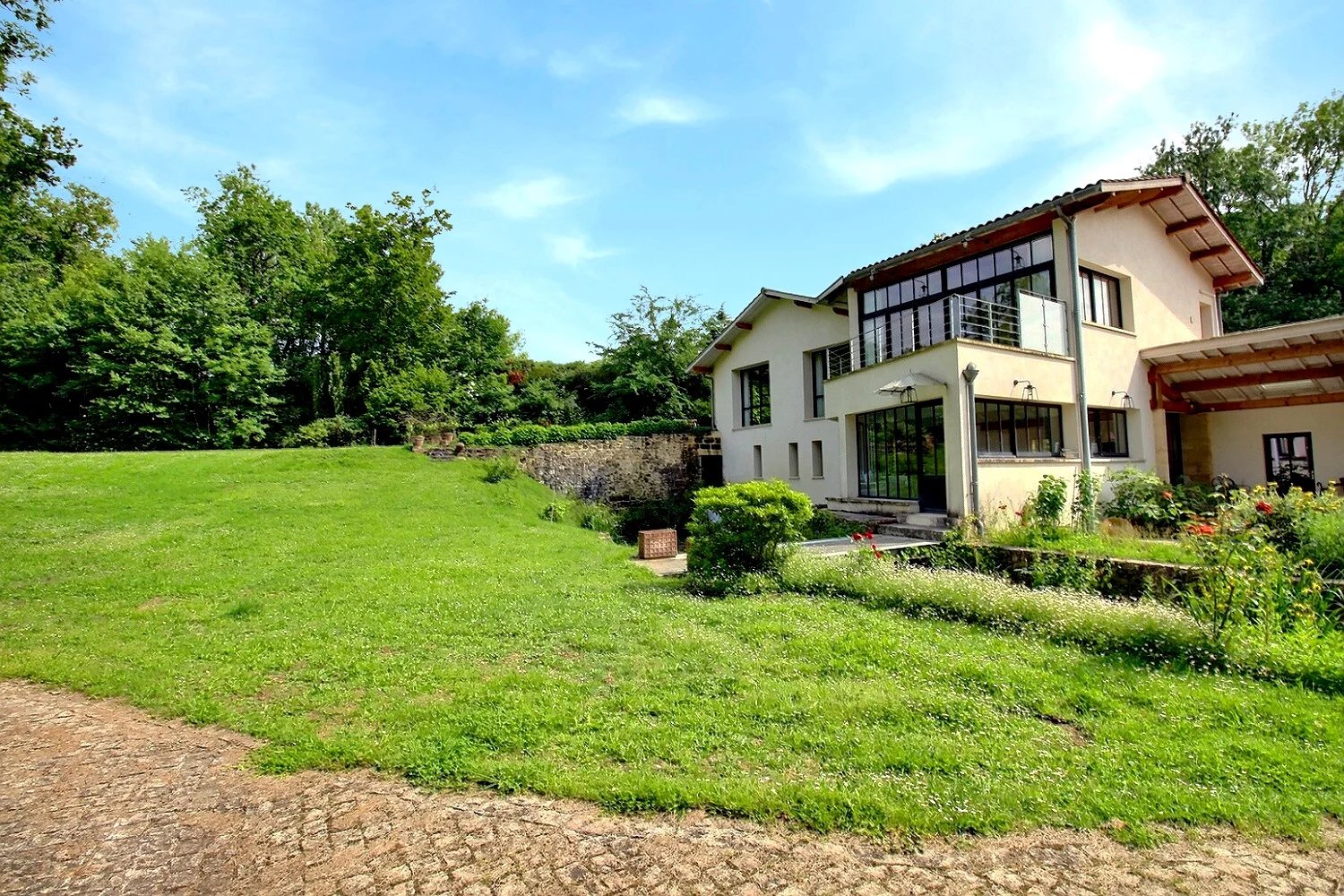 Camblanes-et-Meynac, Aquitaine, 33360, FR, 9 Bedrooms Bedrooms, ,7 BathroomsBathrooms,Residential,For Sale,1441380