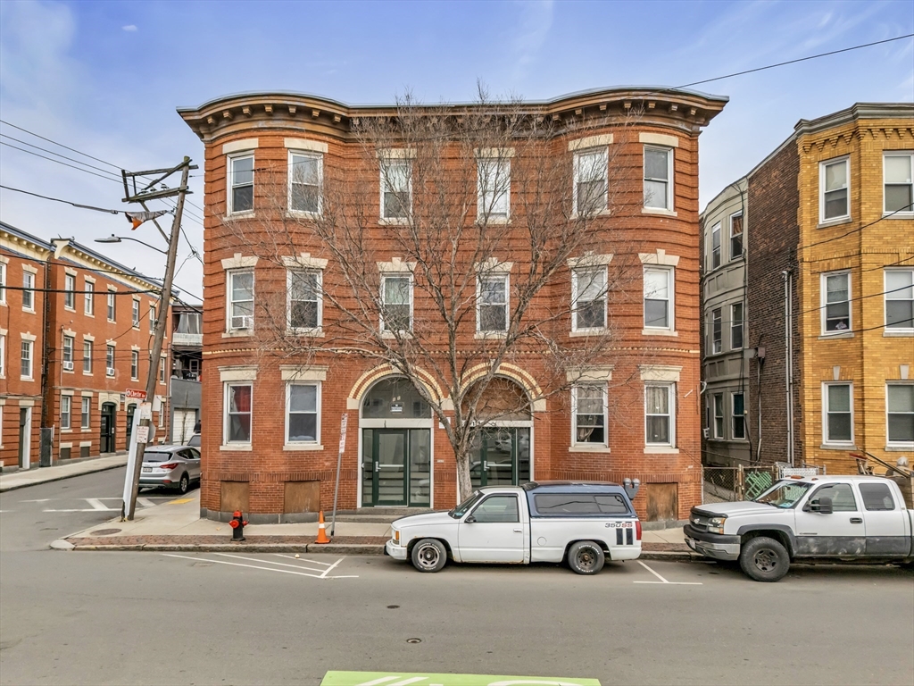 Chelsea, Massachusetts, 02150, United States, 17 Bedrooms Bedrooms, ,3 BathroomsBathrooms,Residential,For Sale,2040418