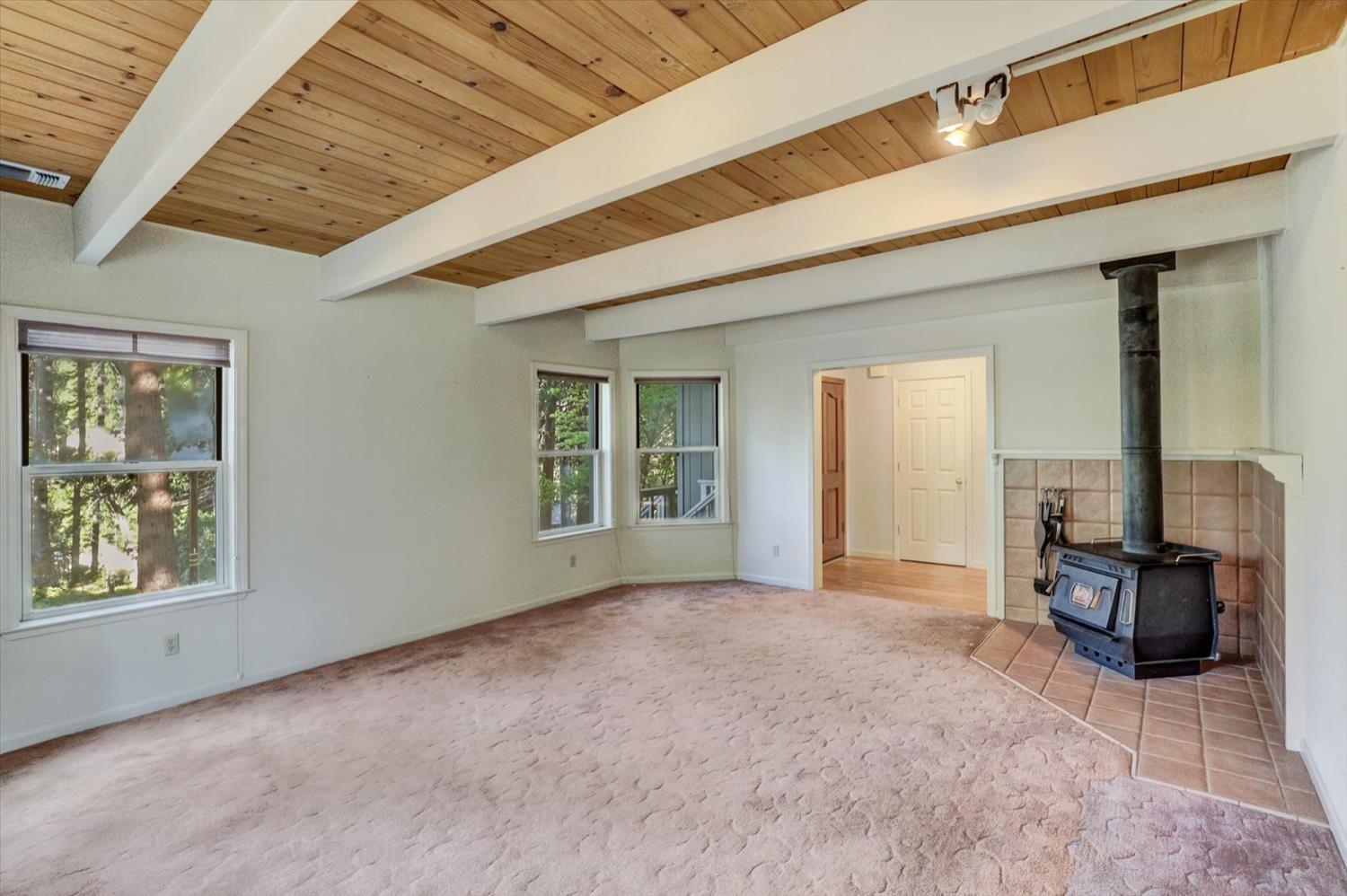 Nevada City, California, 95959, United States, 4 Bedrooms Bedrooms, ,3 BathroomsBathrooms,Residential,For Sale,1942290