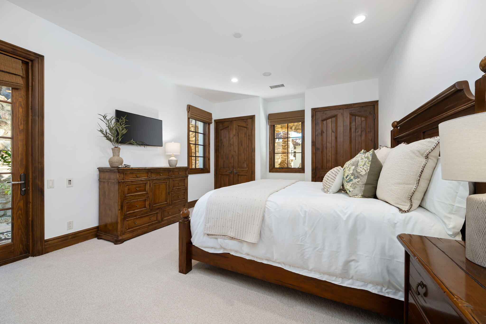 Palm Desert, California, 92260, United States, 7 Bedrooms Bedrooms, ,9 BathroomsBathrooms,Residential,For Sale,1996836