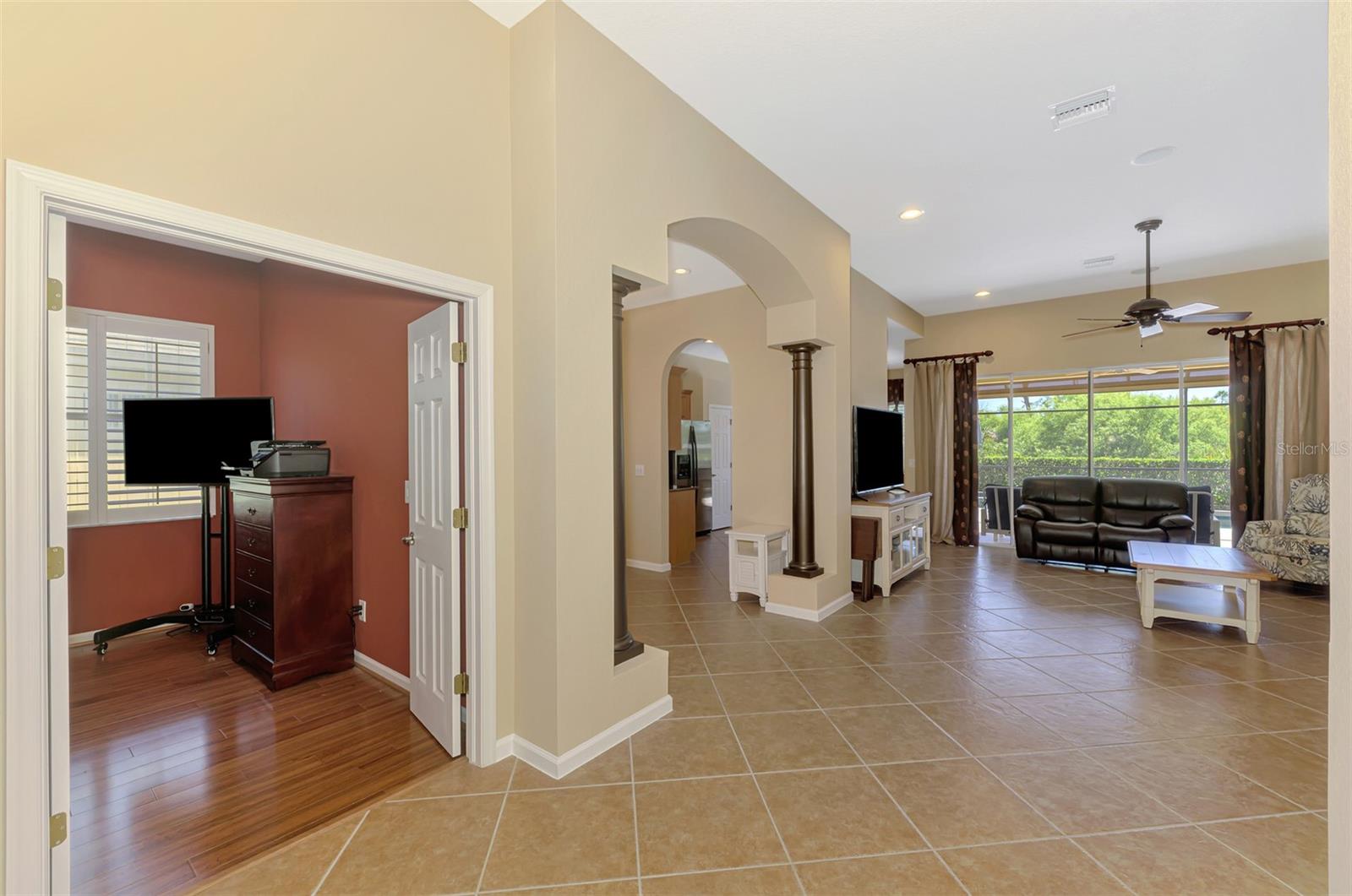 PORT CHARLOTTE, Florida, 33953, United States, 2 Bedrooms Bedrooms, ,2 BathroomsBathrooms,Residential,For Sale,1921184