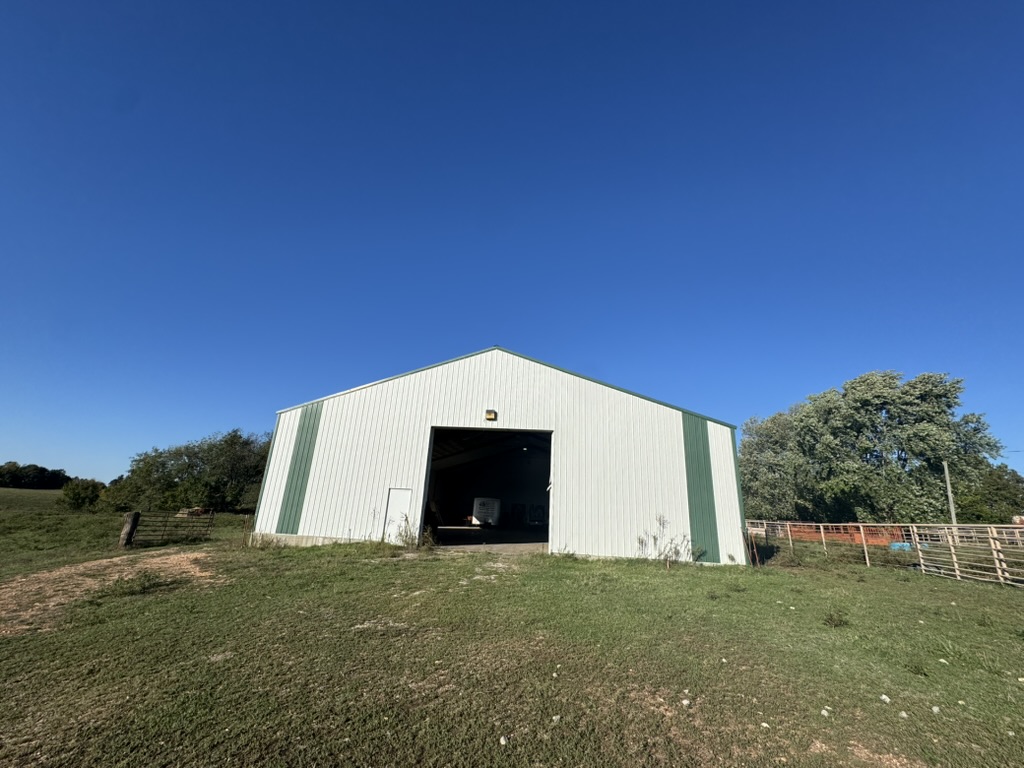 Pierce City, Missouri, 65723, United States, 2 Bedrooms Bedrooms, ,2 BathroomsBathrooms,Residential,For Sale,1987385