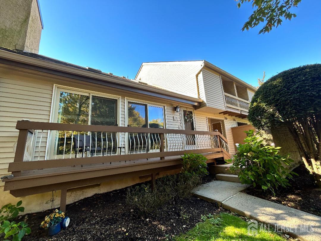 Edison, New Jersey, 08820, United States, 2 Bedrooms Bedrooms, ,3 BathroomsBathrooms,Residential,For Sale,1991890