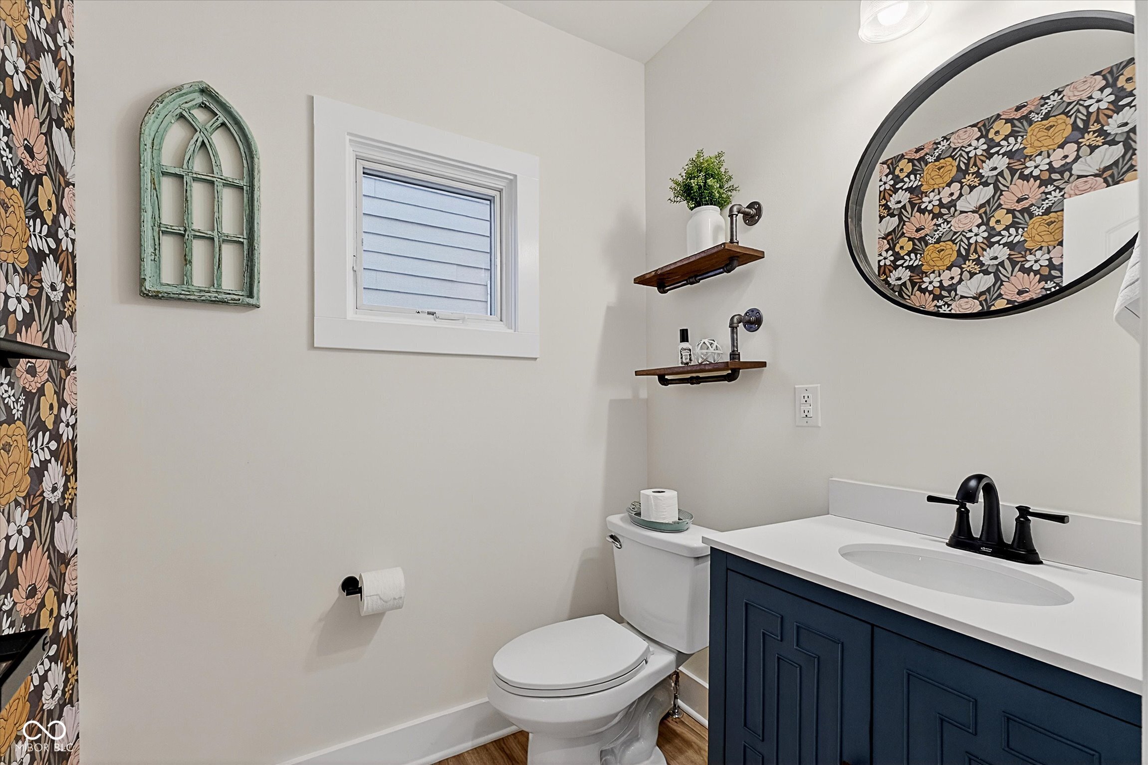 Indianapolis, Indiana, 46202, United States, 4 Bedrooms Bedrooms, ,5 BathroomsBathrooms,Residential,For Sale,2008591