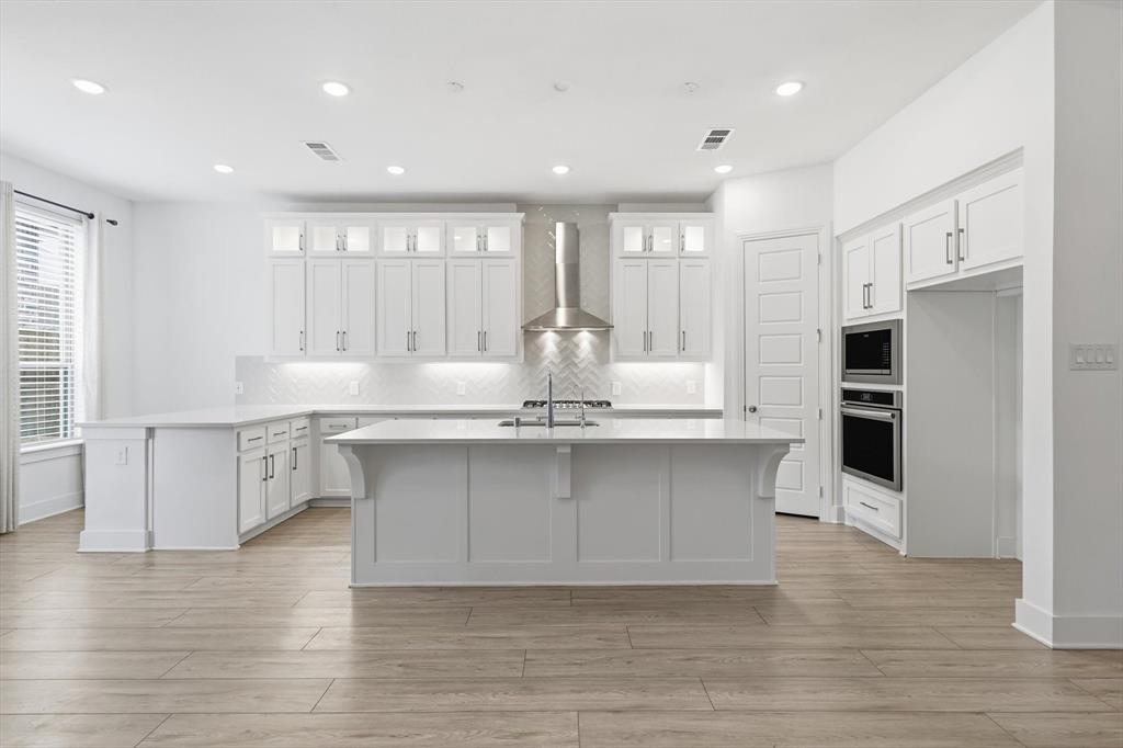 Oak Point, Texas, 75068, United States, 4 Bedrooms Bedrooms, ,3 BathroomsBathrooms,Residential,For Sale,2024107