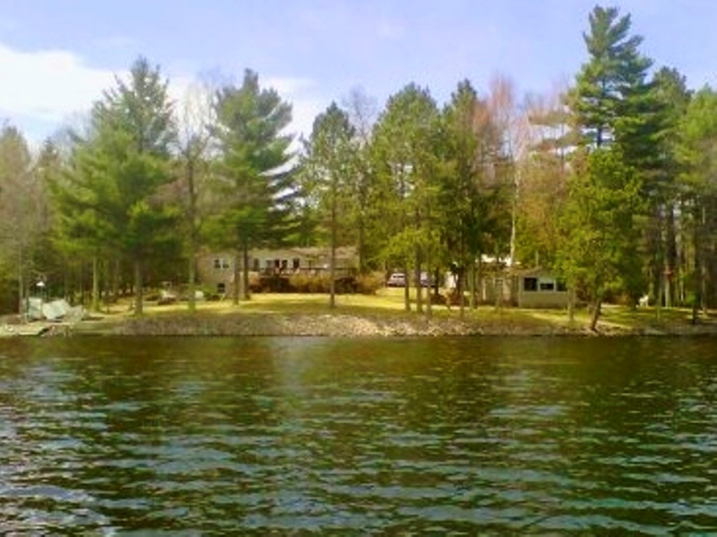 Tomahawk, Wisconsin, 54487, United States, 4 Bedrooms Bedrooms, ,2 BathroomsBathrooms,Residential,For Sale,1907326