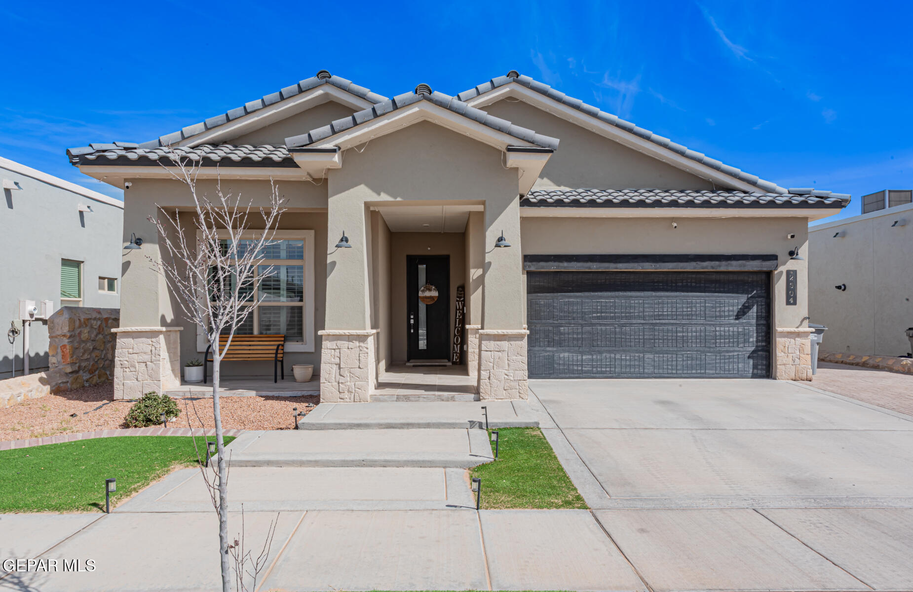 2504 , El Paso, TX 79938