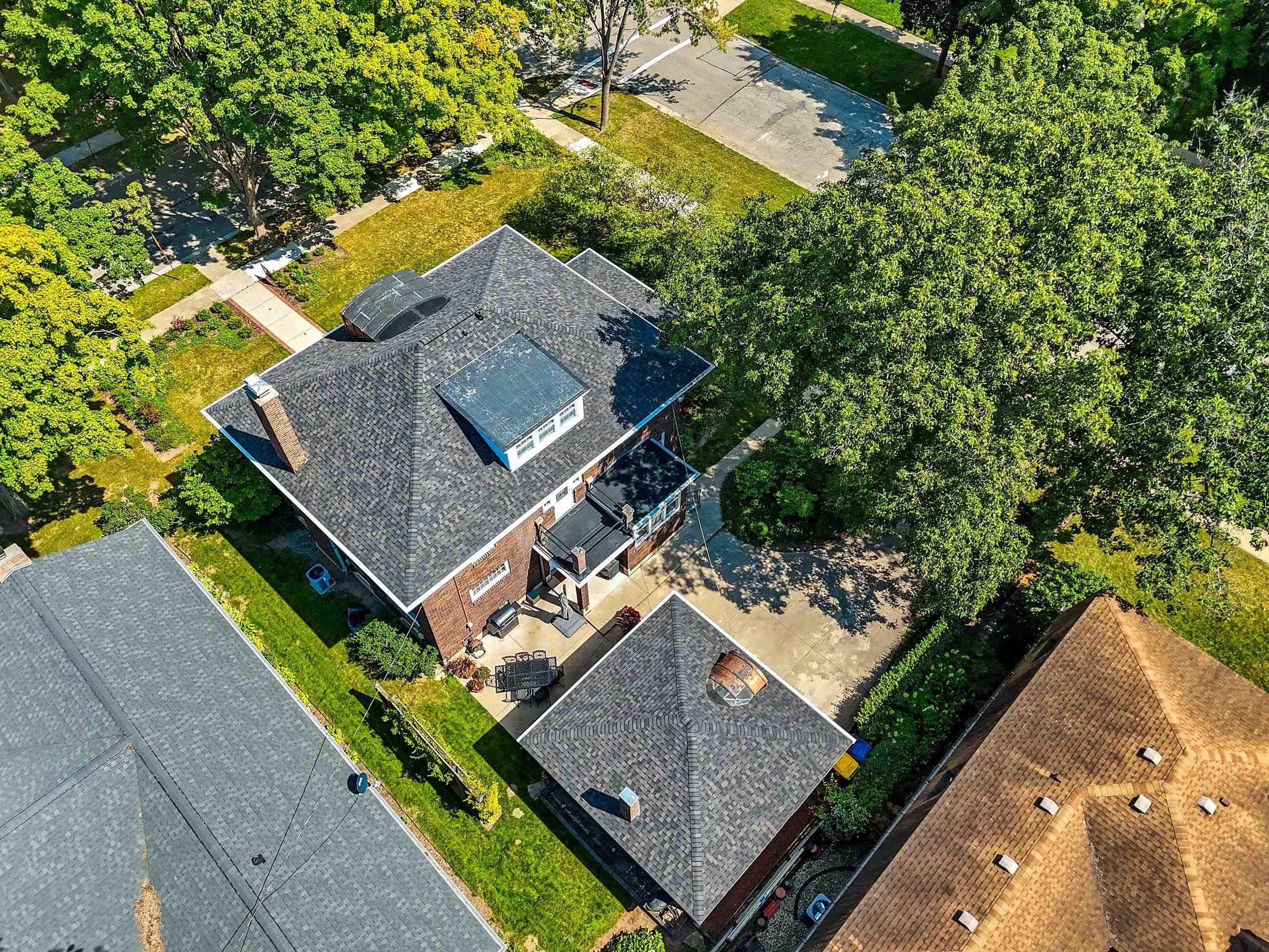 GREEN BAY, Wisconsin, 54301-3217, United States, 4 Bedrooms Bedrooms, ,3 BathroomsBathrooms,Residential,For Sale,1984503