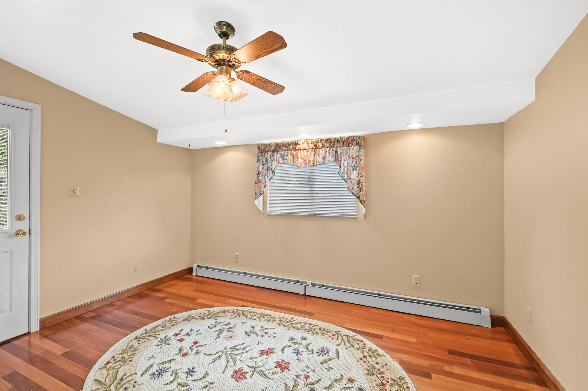 2422 Silver Oak Place, Pittsburgh, PA 15220 - 物件實景