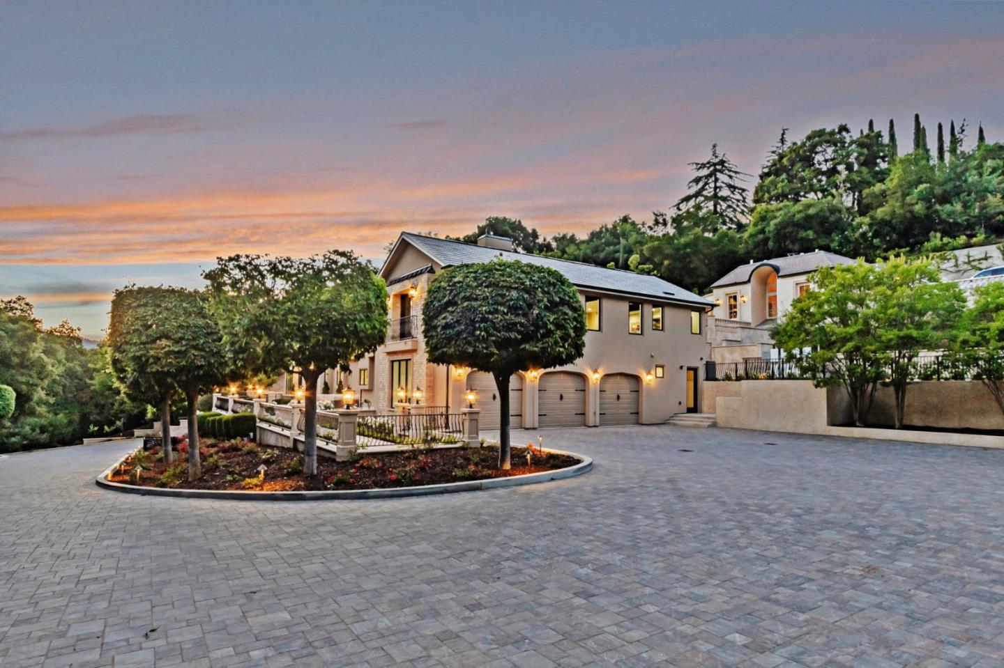 Los Gatos, California, 95032, United States, 8 Bedrooms Bedrooms, ,11 BathroomsBathrooms,Residential,For Sale,1855941