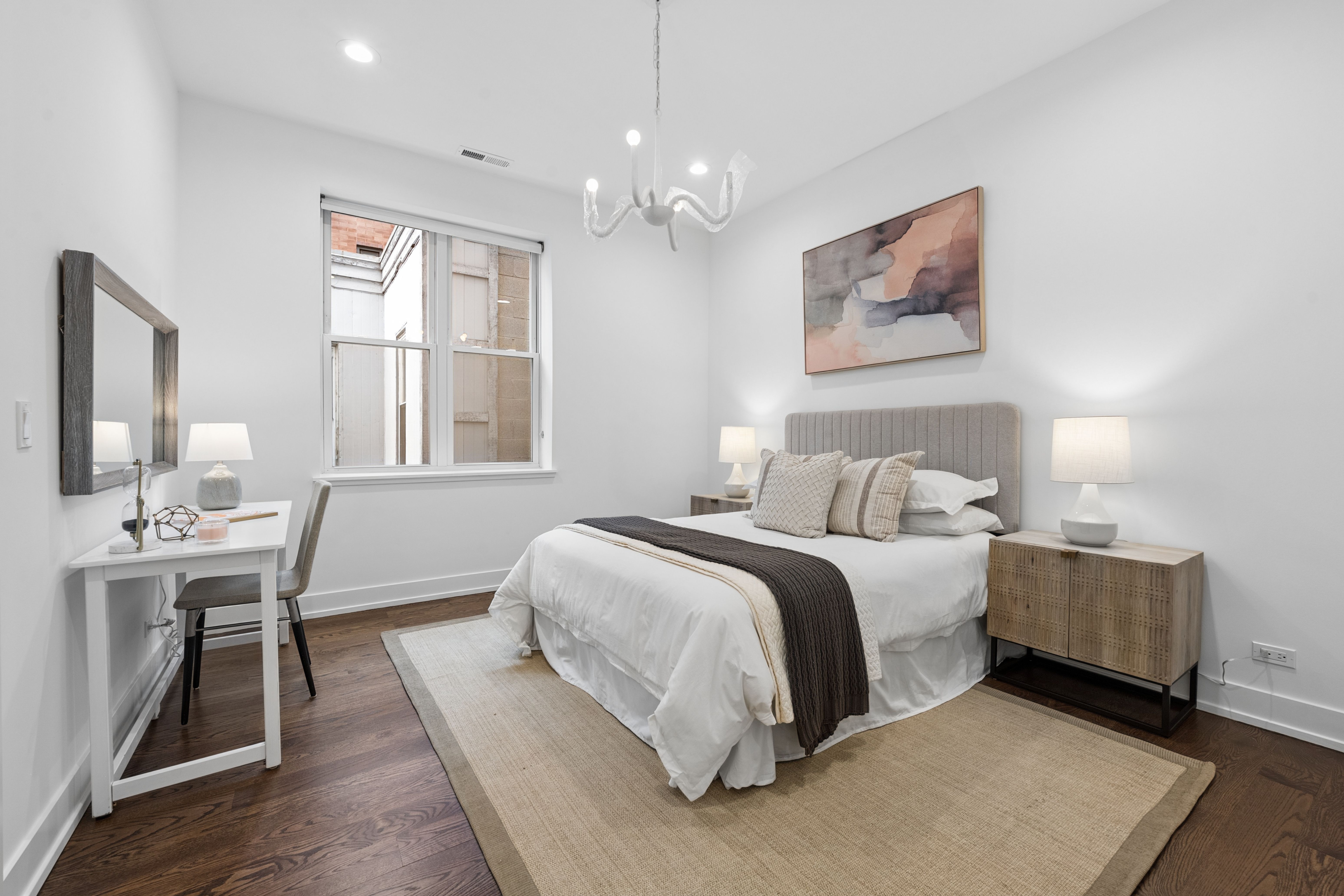  Sophisticated Three-bedroom, Two-bath Residence - 物件實景