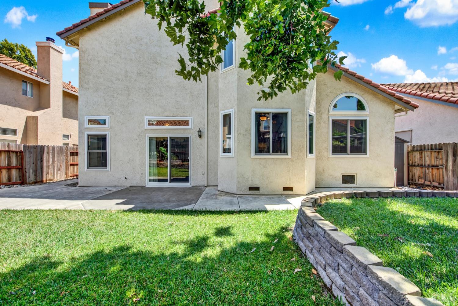 Vacaville, California, 95687, United States, 4 Bedrooms Bedrooms, ,3 BathroomsBathrooms,Residential,For Sale,1856071