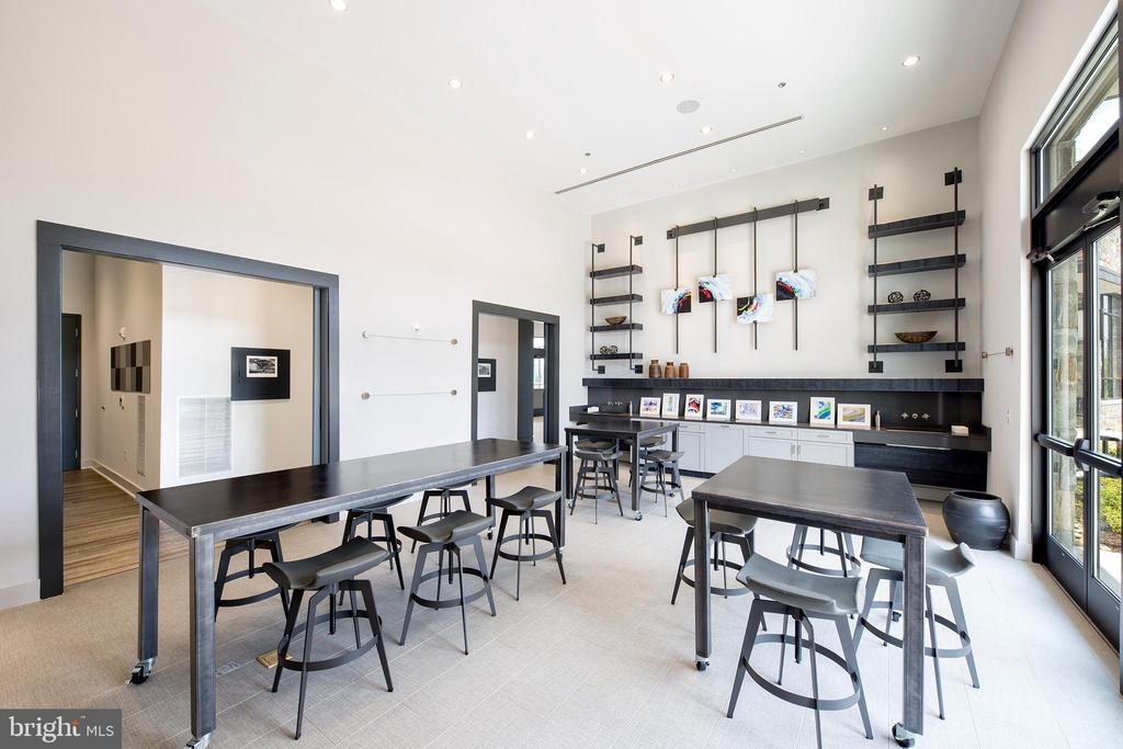 Ashburn, Virginia, 20148, United States, 3 Bedrooms Bedrooms, ,2 BathroomsBathrooms,Residential,For Sale,1977390