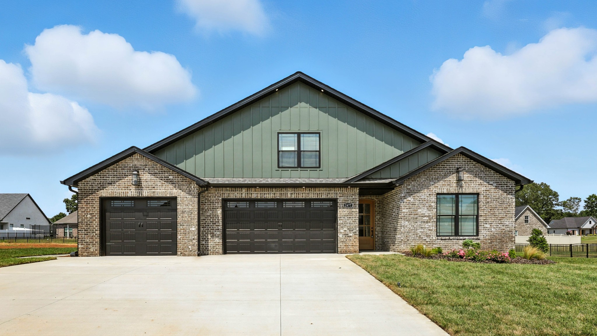 Clarksville, Tennessee, 37043, United States, 4 Bedrooms Bedrooms, ,3 BathroomsBathrooms,Residential,For Sale,1935705