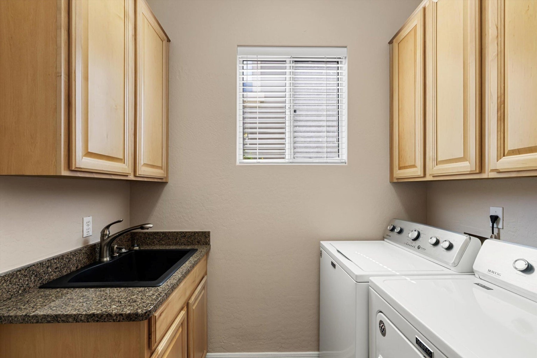 10614 E Meadowhill Drive ¦ Scottsdale, AZ - 物件實景