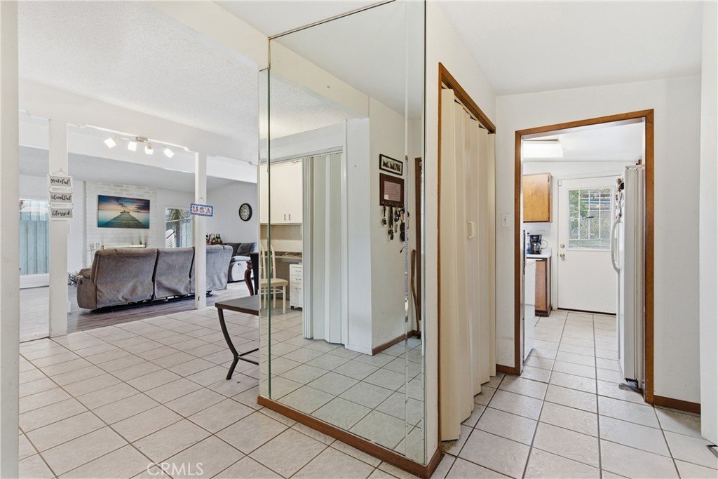 Jurupa Valley, California, 92509, United States, 4 Bedrooms Bedrooms, ,3 BathroomsBathrooms,Residential,For Sale,2044846