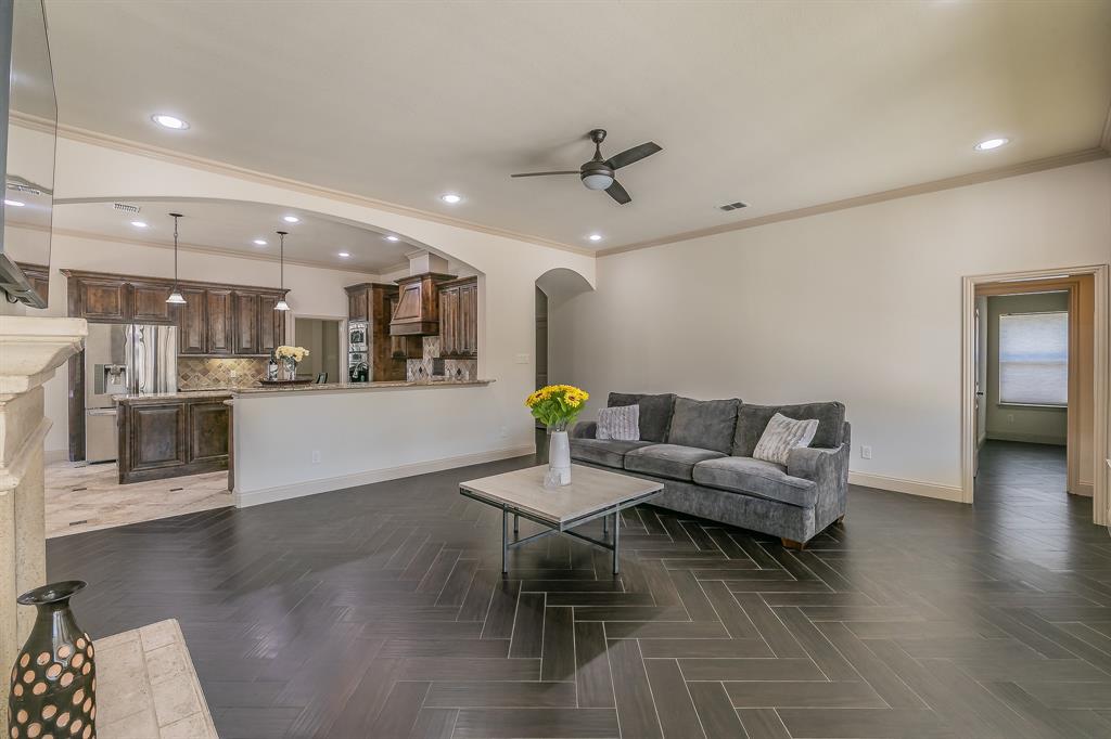 Fort Worth, Texas, 76179, United States, 5 Bedrooms Bedrooms, ,3 BathroomsBathrooms,Residential,For Sale,1915477