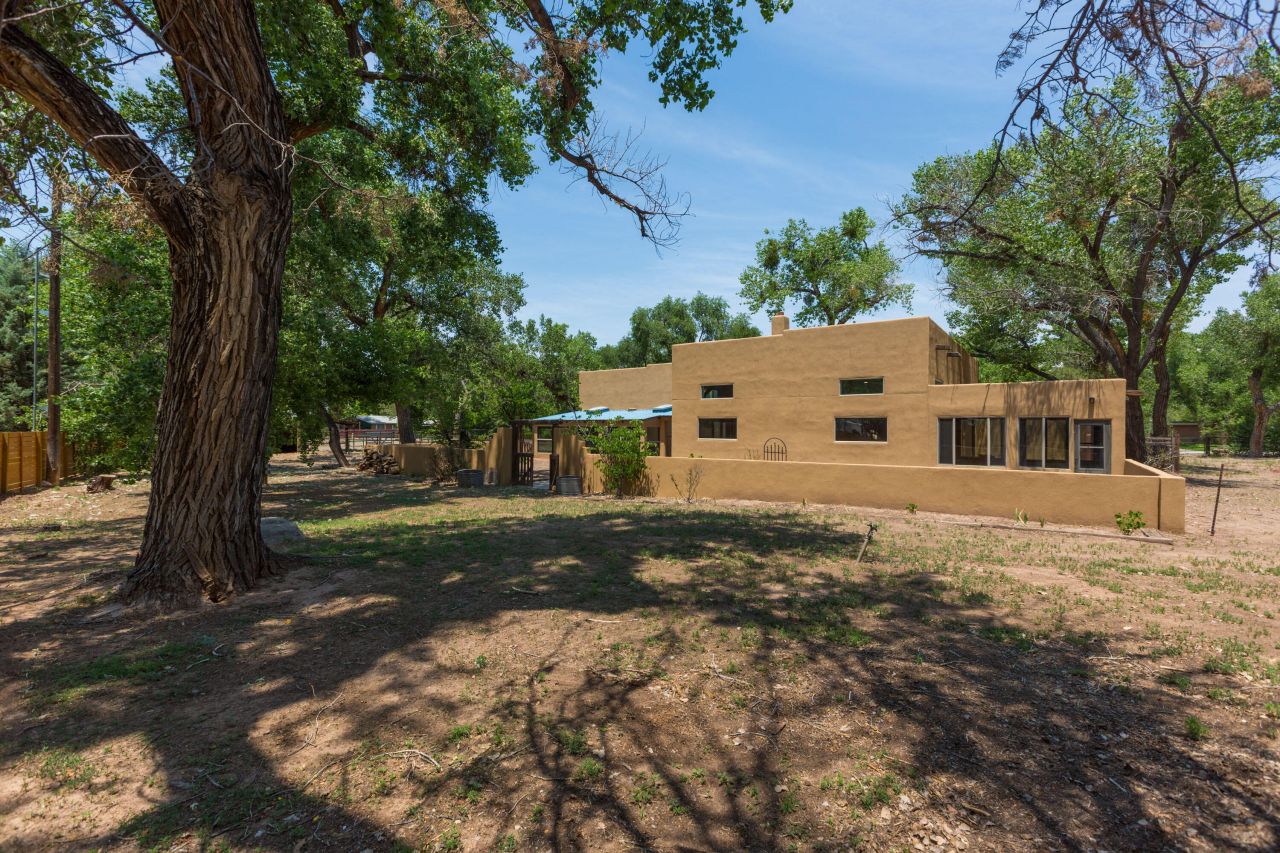 Albuquerque, New Mexico, 87114, United States, 3 Bedrooms Bedrooms, ,3 BathroomsBathrooms,Residential,For Sale,1897507