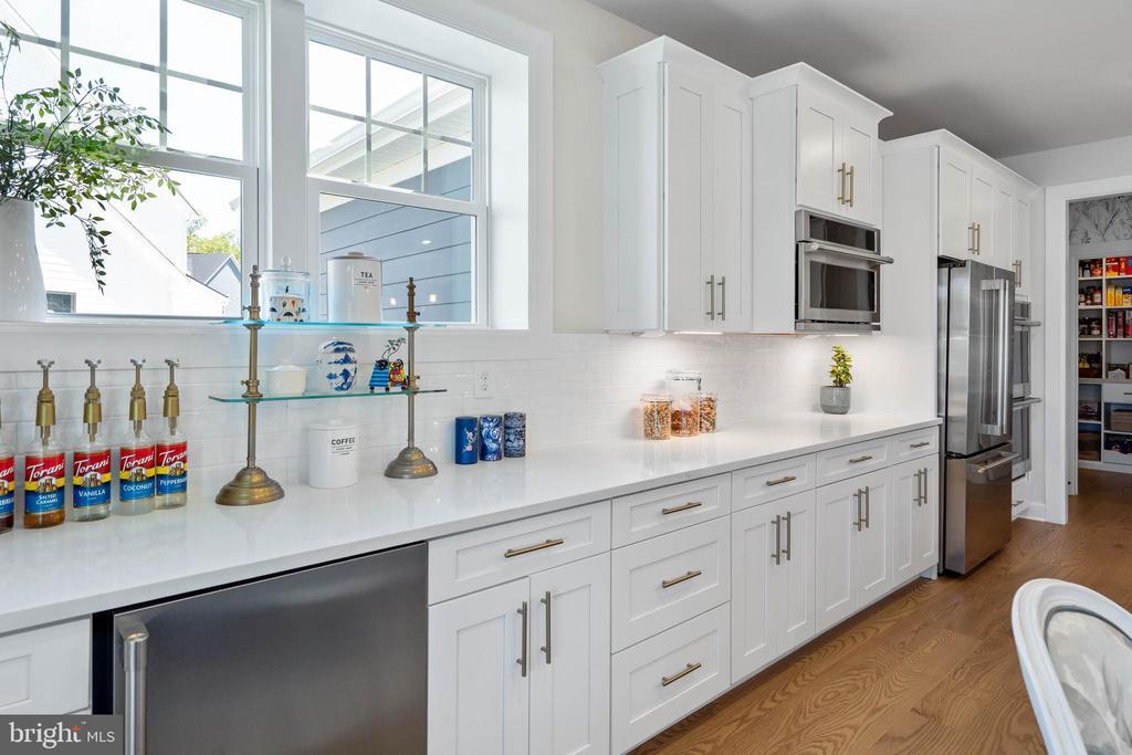 Rehoboth Beach, Delaware, 19971, United States, 5 Bedrooms Bedrooms, ,7 BathroomsBathrooms,Residential,For Sale,1837714