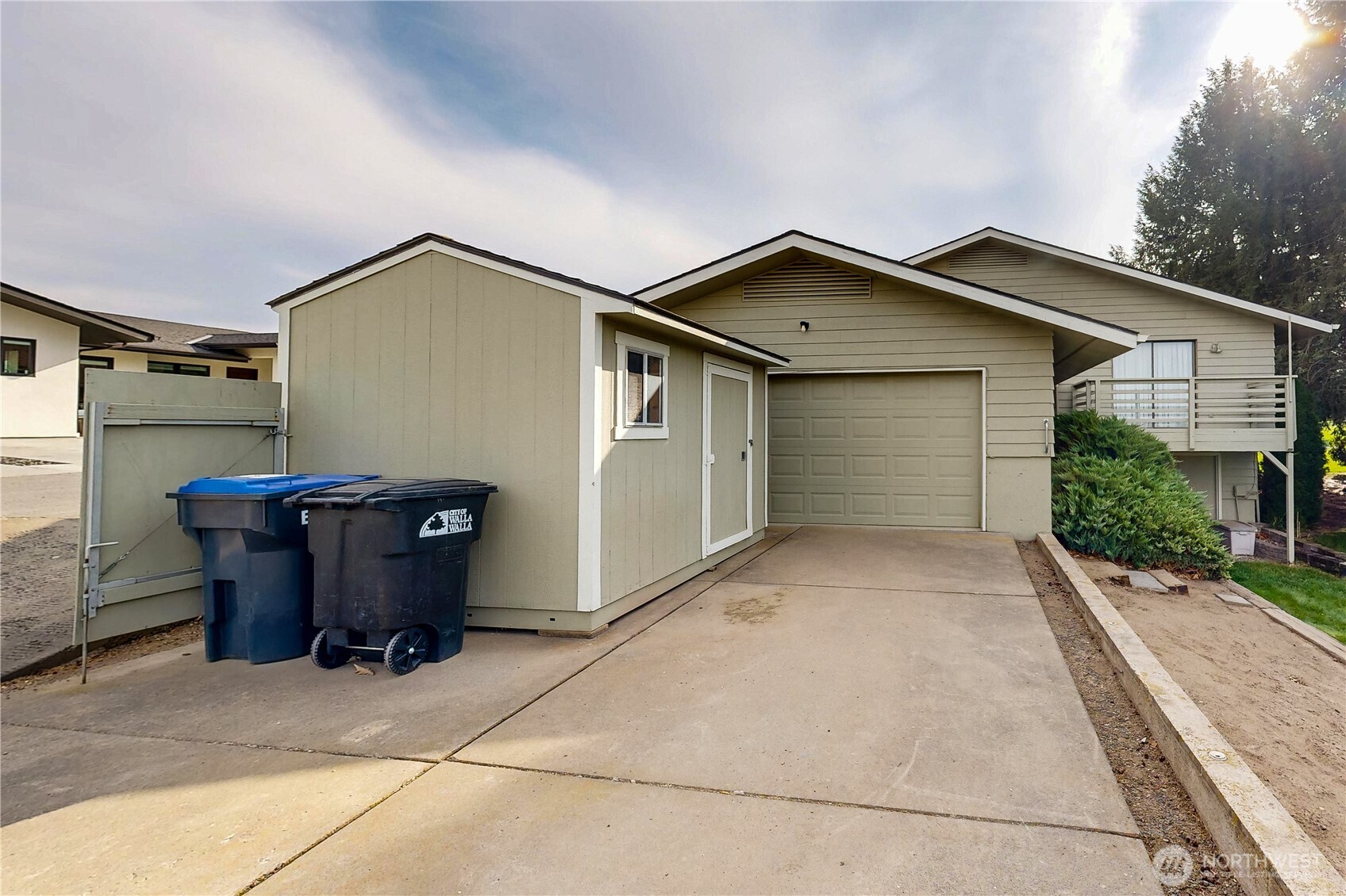 Walla Walla, Washington, 99362, United States, 3 Bedrooms Bedrooms, ,2 BathroomsBathrooms,Residential,For Sale,1942033