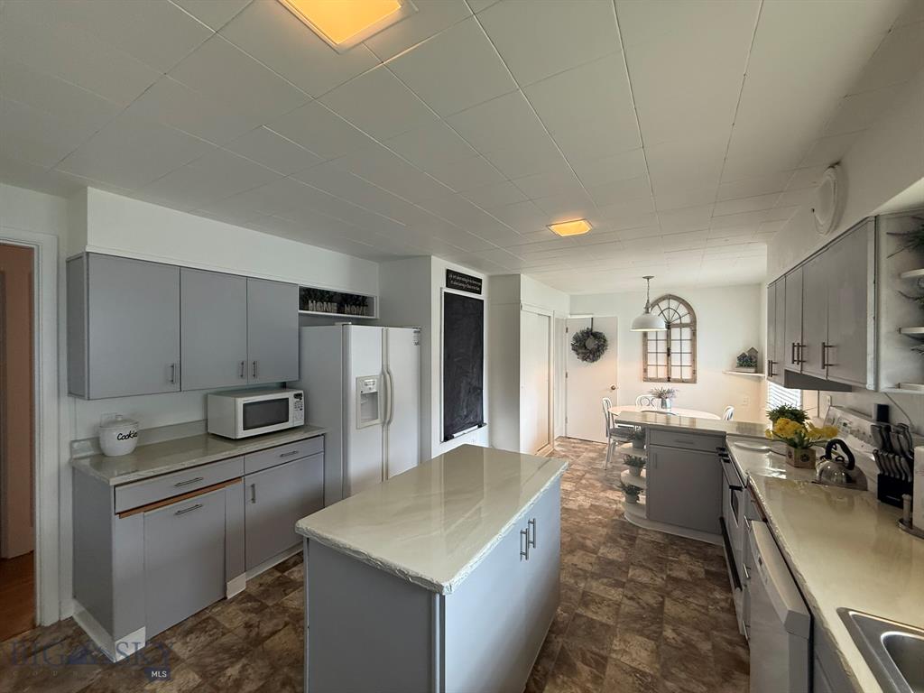 Butte, Montana, 59701, United States, 5 Bedrooms Bedrooms, ,3 BathroomsBathrooms,Residential,For Sale,1981249