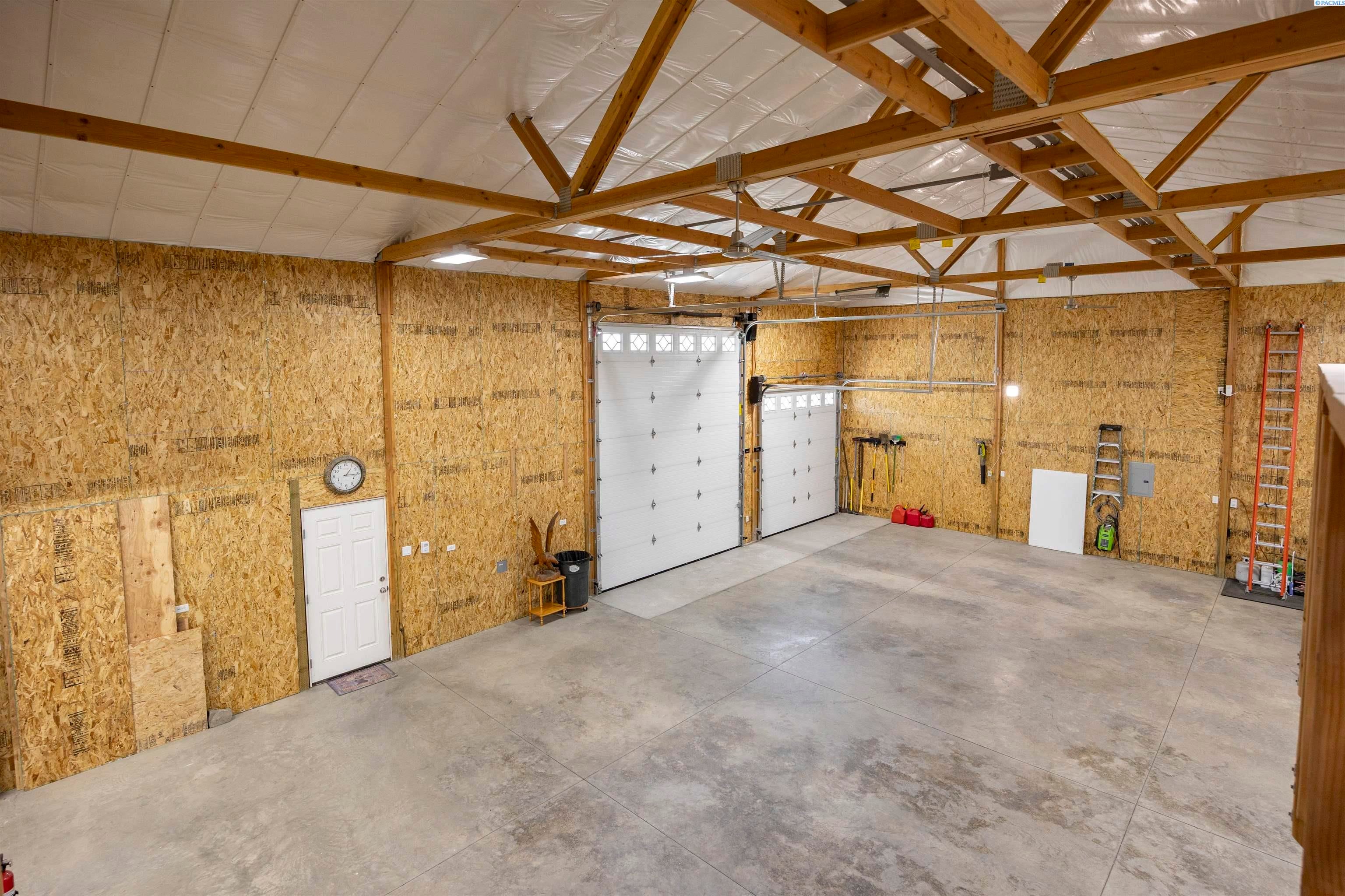 Benton City, Washington, 99320, United States, 3 Bedrooms Bedrooms, ,2 BathroomsBathrooms,Residential,For Sale,1983033