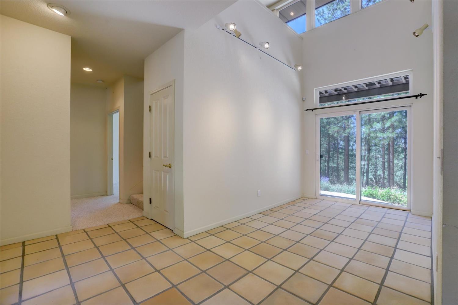 Nevada City, California, 95959, United States, 3 Bedrooms Bedrooms, ,3 BathroomsBathrooms,Residential,For Sale,1928446