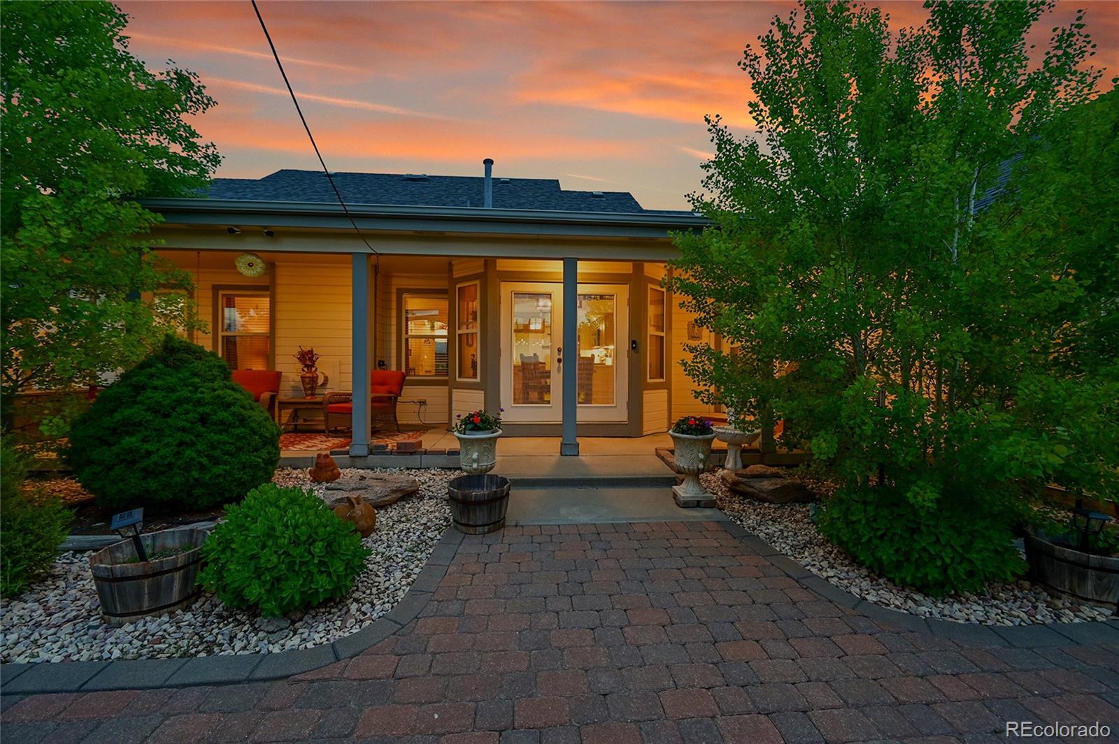 Strasburg, Colorado, 80136, United States, 3 Bedrooms Bedrooms, ,4 BathroomsBathrooms,Residential,For Sale,1847034