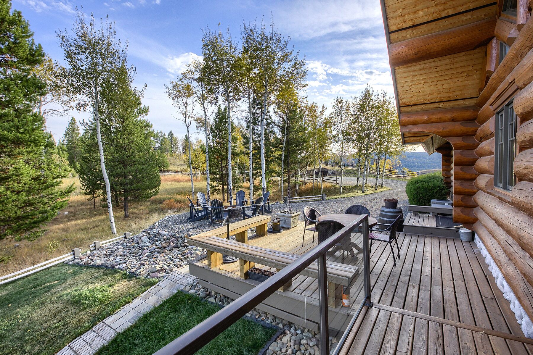  Custom Log Home - 物件實景