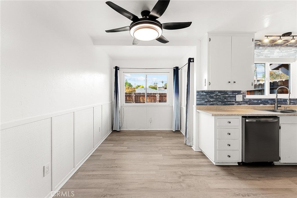 San Bernardino, California, 92404, United States, 3 Bedrooms Bedrooms, ,2 BathroomsBathrooms,Residential,For Sale,1978496