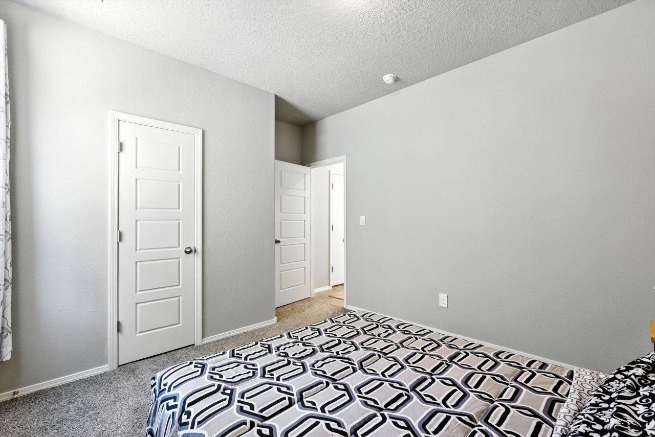 Rio Rancho, New Mexico, 87124, United States, 4 Bedrooms Bedrooms, ,3 BathroomsBathrooms,Residential,For Sale,1868349