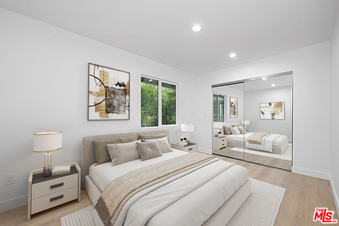 Los Angeles, California, 90046, United States, 3 Bedrooms Bedrooms, ,3 BathroomsBathrooms,Residential,For Sale,1838639