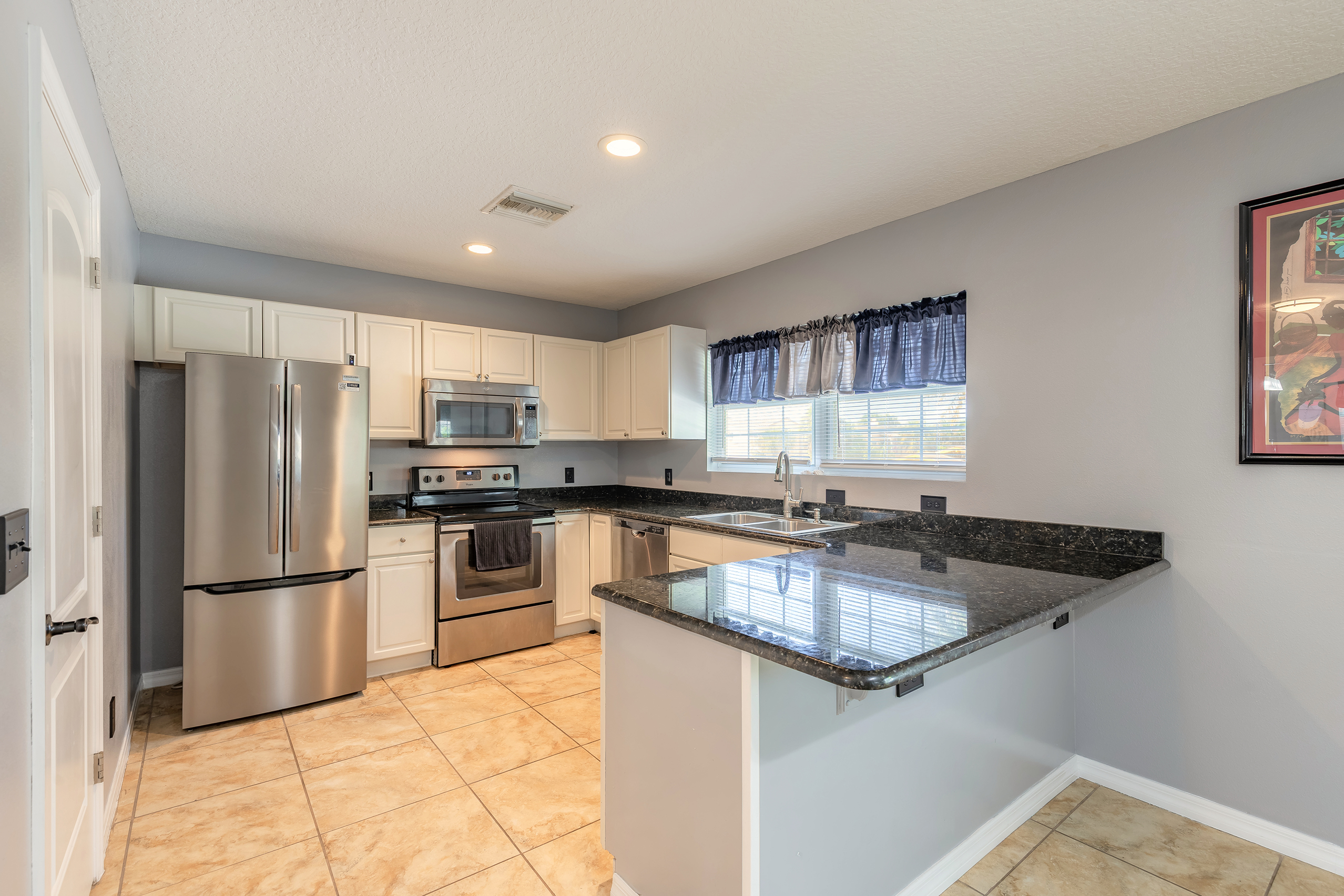 Daytona Beach, Florida, 32118, United States, 5 Bedrooms Bedrooms, ,3 BathroomsBathrooms,Residential,For Sale,1982545