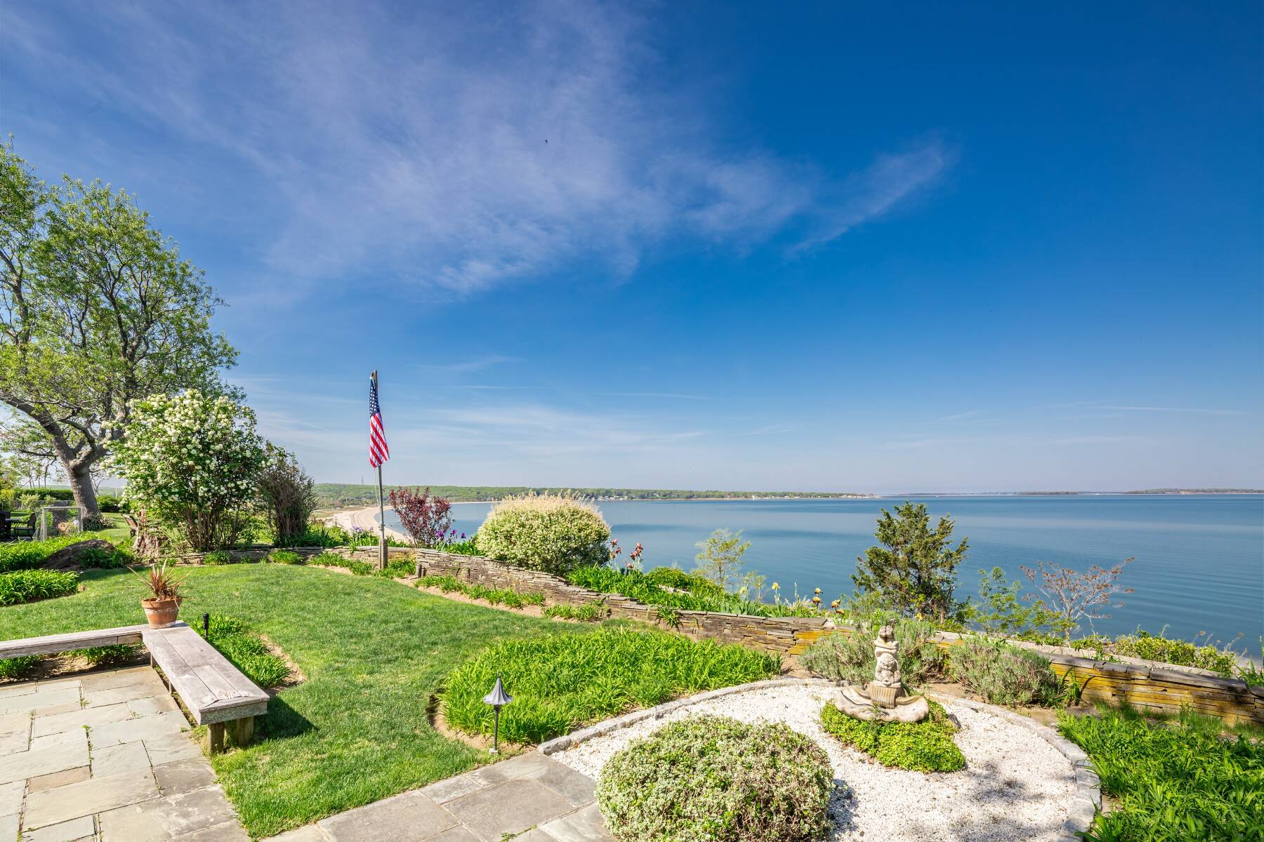  Coveted Cliff Drive, Bay Point Sag Harbor. - 物件實景