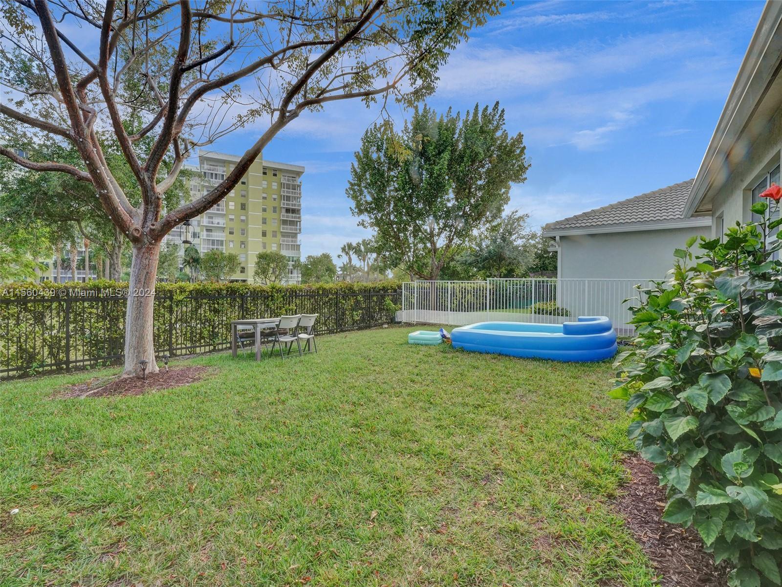 4334 Large Leaf Ln, Hollywood, Florida, 33021, United States, 6 Bedrooms Bedrooms, ,4 BathroomsBathrooms,Residential,For Sale,4334 Large Leaf Ln,1500872