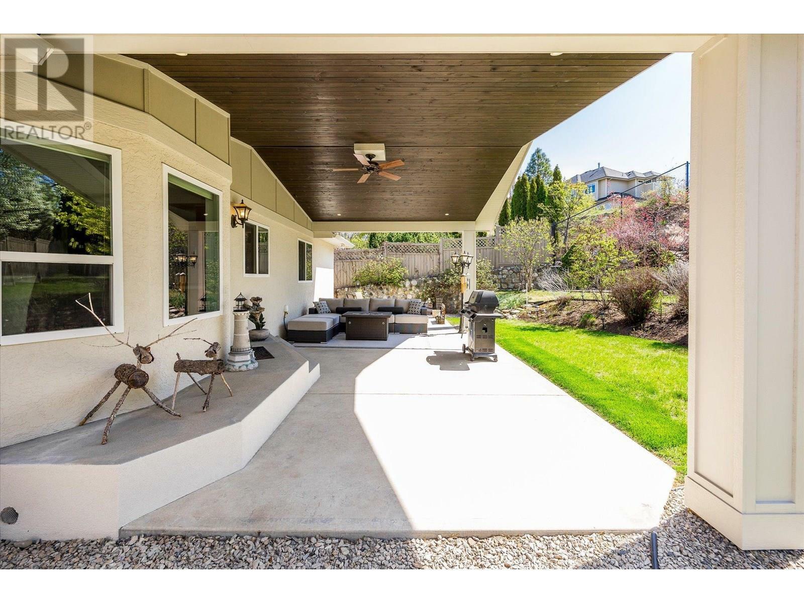 KELOWNA, British Columbia, V1W 4K9, CA, 4 Bedrooms Bedrooms, ,3 BathroomsBathrooms,Residential,For Sale,1865422