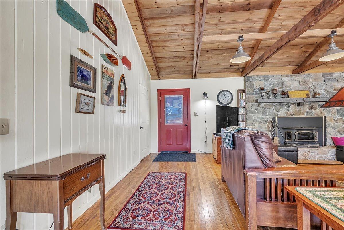 Nevada City, California, 95959, United States, 2 Bedrooms Bedrooms, ,3 BathroomsBathrooms,Residential,For Sale,1887439