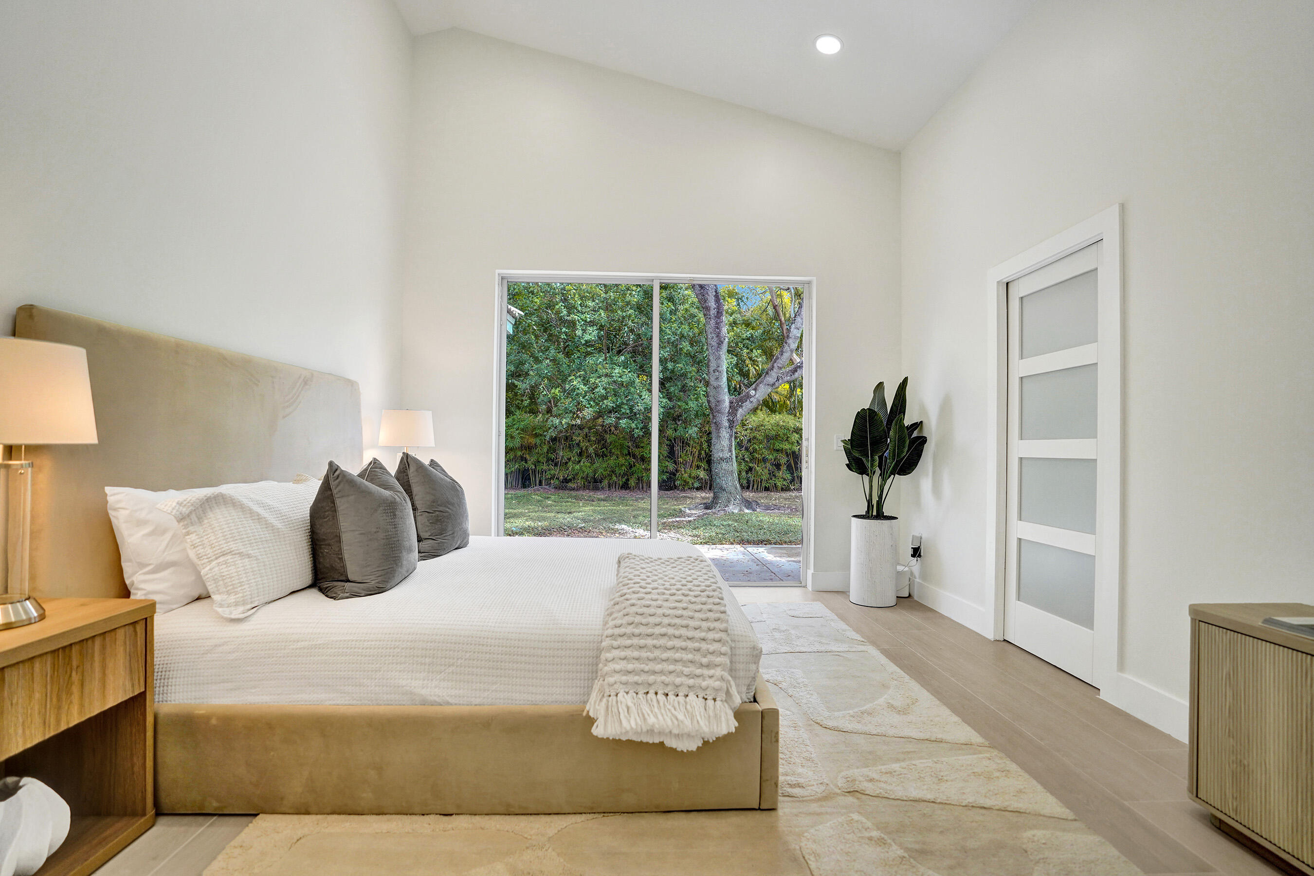 Delray Beach, Florida, 33446, United States, 4 Bedrooms Bedrooms, ,2 BathroomsBathrooms,Residential,For Sale,1898707