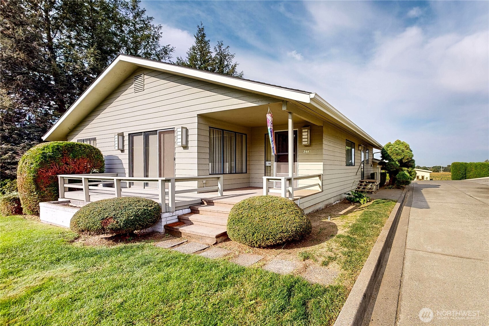 Walla Walla, Washington, 99362, United States, 3 Bedrooms Bedrooms, ,2 BathroomsBathrooms,Residential,For Sale,1942033