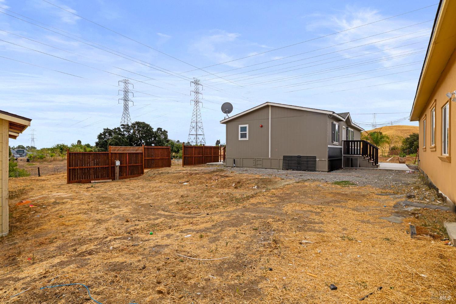 Vacaville, California, 95688, United States, 3 Bedrooms Bedrooms, ,2 BathroomsBathrooms,Residential,For Sale,1982047