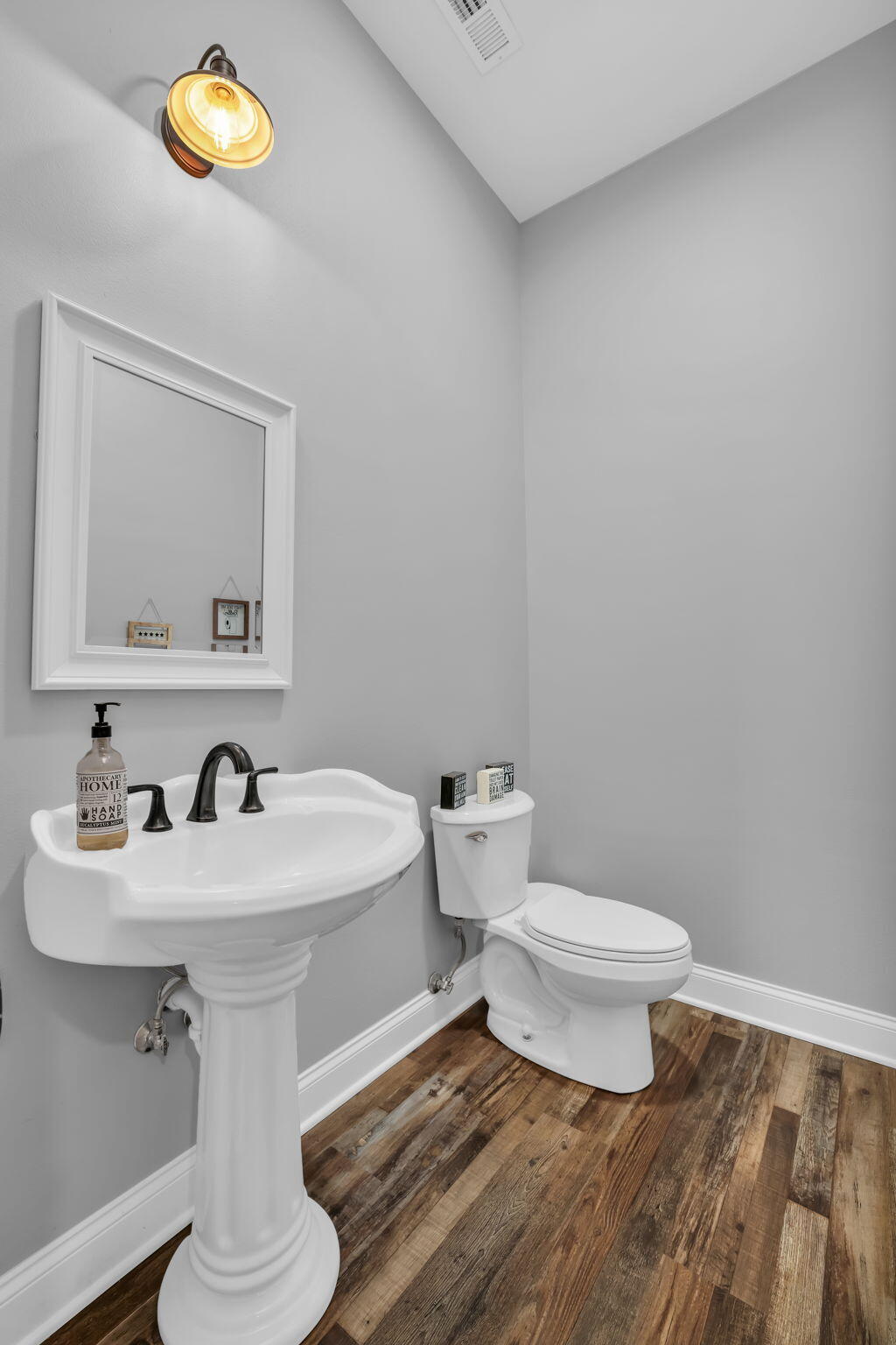 Dunlap, Tennessee, 37327, United States, 4 Bedrooms Bedrooms, ,4 BathroomsBathrooms,Residential,For Sale,1914662