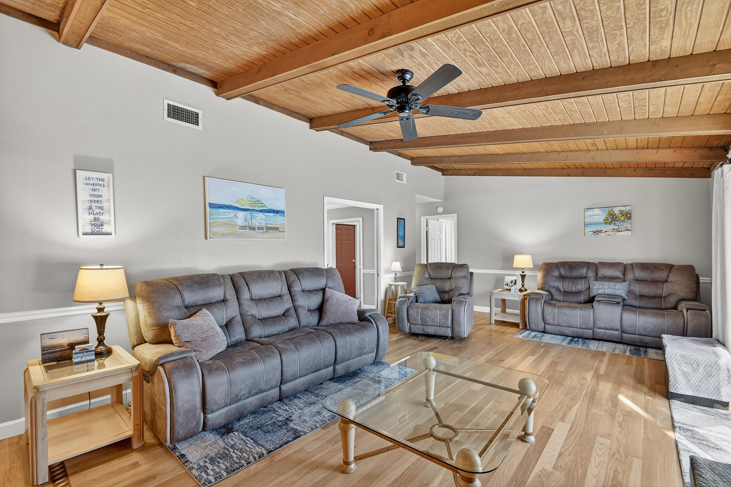 West Palm Beach, Florida, 33406, United States, 3 Bedrooms Bedrooms, ,2 BathroomsBathrooms,Residential,For Sale,1998393