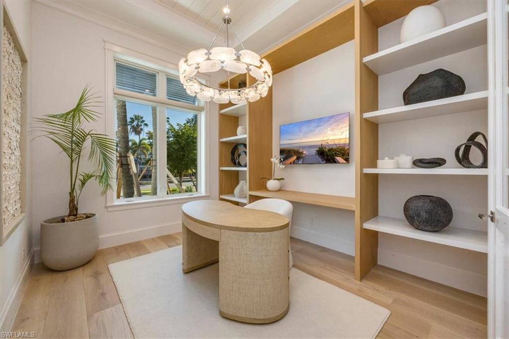 Naples, Florida, 34102, United States, 4 Bedrooms Bedrooms, ,6 BathroomsBathrooms,Residential,For Sale,1987557