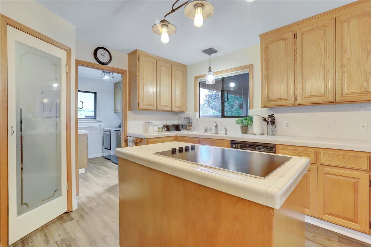 Penn Valley, California, 95946, United States, 3 Bedrooms Bedrooms, ,3 BathroomsBathrooms,Residential,For Sale,1979981